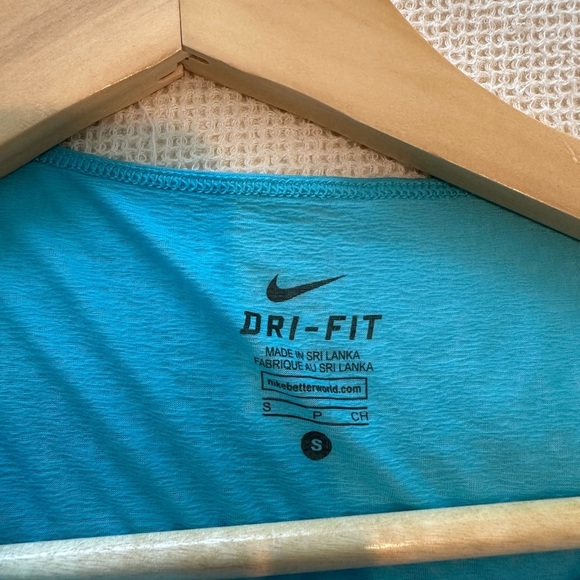 Nike Blue Fitted Cap Sleeve T-Shirt - Picture 4 of 4